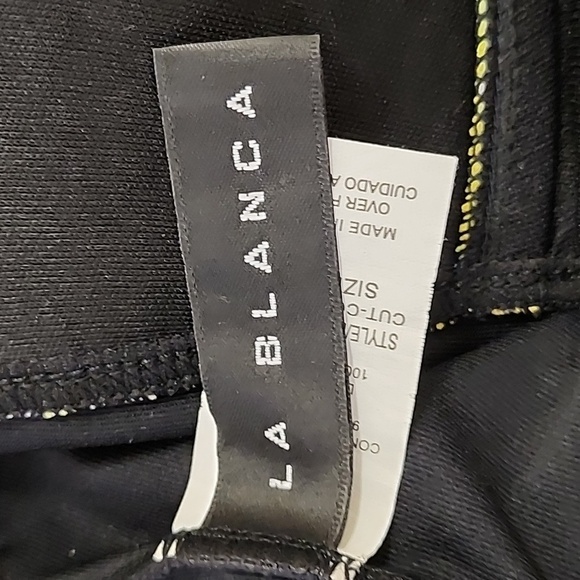 LA Blanca Coastal size 8 Front Shirred One Piece Swimsuit Black Floral - Picture 15 of 16